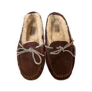 UGG Dakota moccasins size 7
